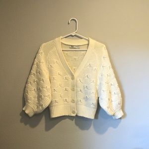 Zara White Cardigan (best fits S or XS)